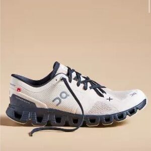 Cloud X 3 Women’s Size 7